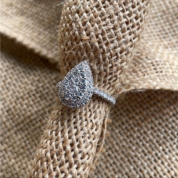 Water Drop Pear Shaped Ring for Sterling Silver Wedding Engagement CZ sparkly - Picture 8 of 10